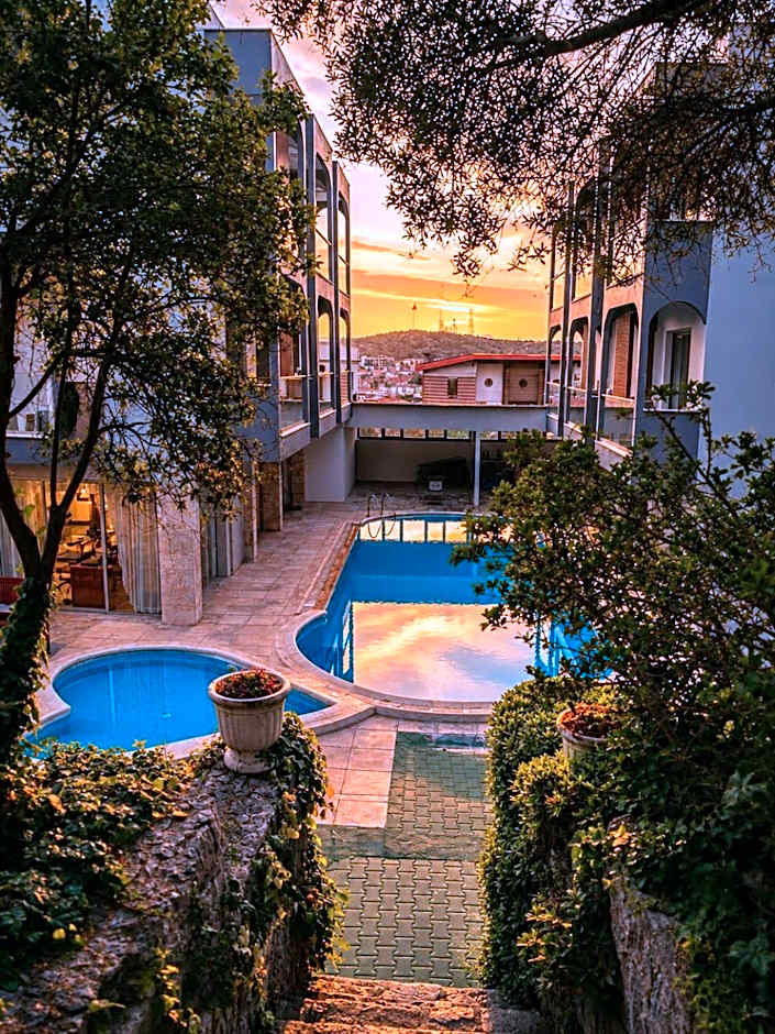 Calis Hotel