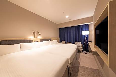 Standard Triple Room - Non-Smoking