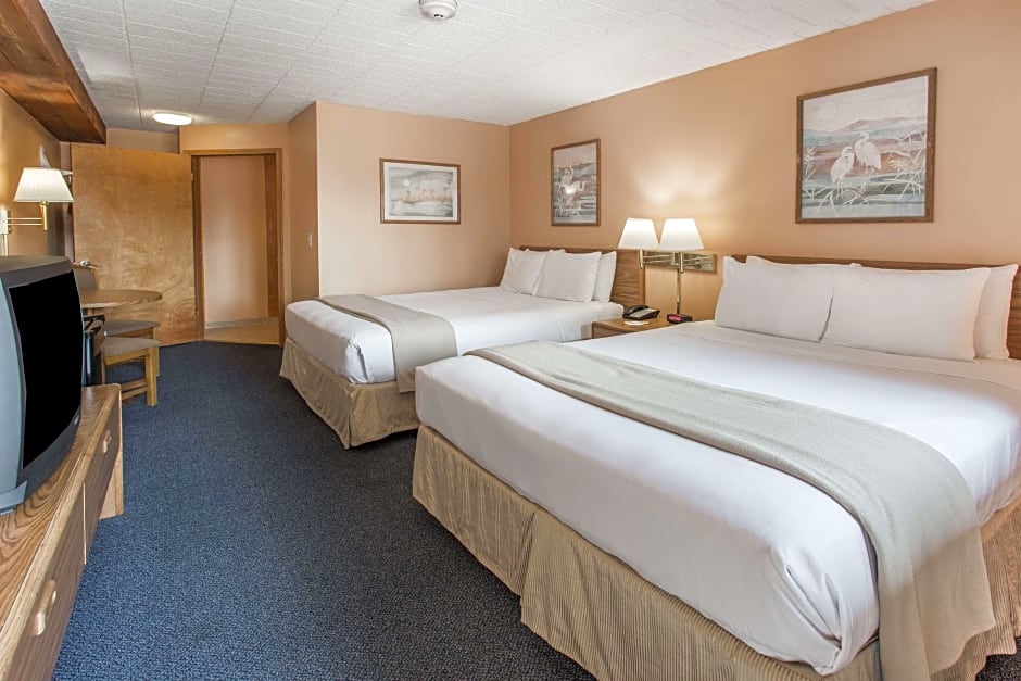 Photo 1 of 1 of 2 Double Beds