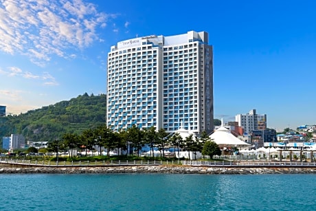 Utop Marina Hotel & Resort