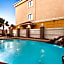 Days Inn & Suites by Wyndham Houston Hobby Airport