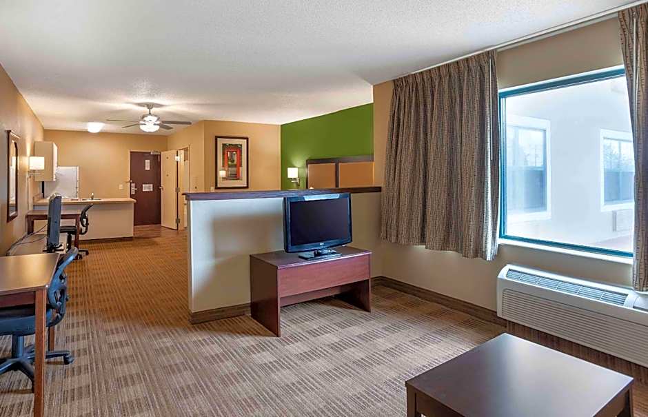 Extended Stay America Suites - Minneapolis - Maple Grove