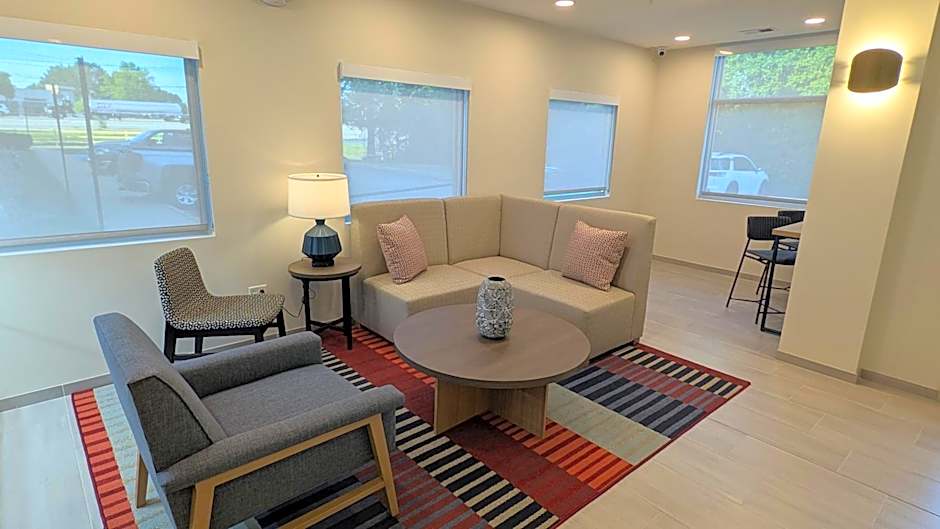 Greenville Pelham Inn by IHG