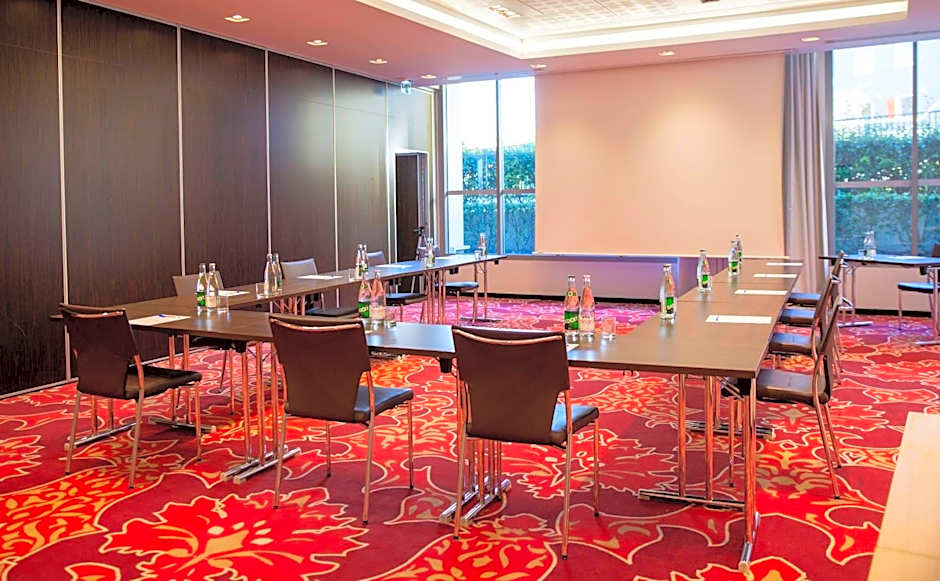 Clarion Paris CDG Airport