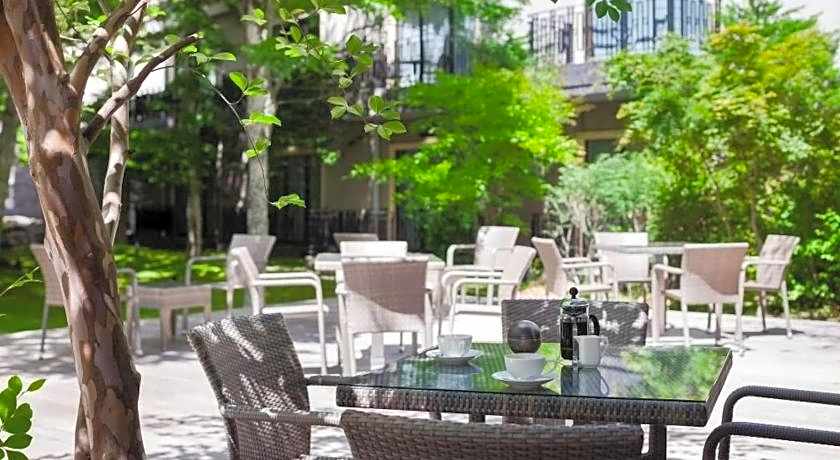 Kyukaruizawa Kikyo, Curio Collection by Hilton