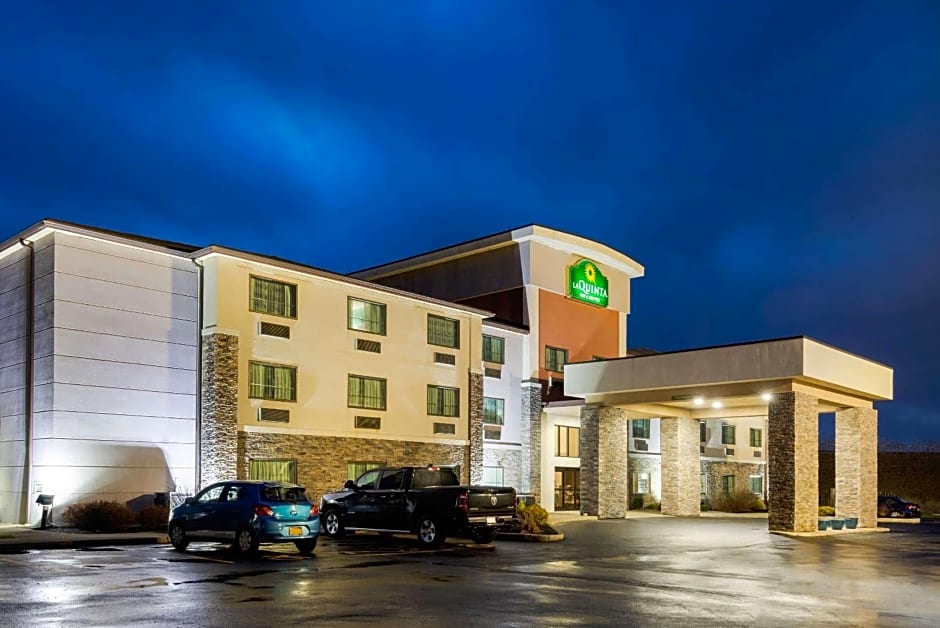 La Quinta Inn & Suites by Wyndham Batavia