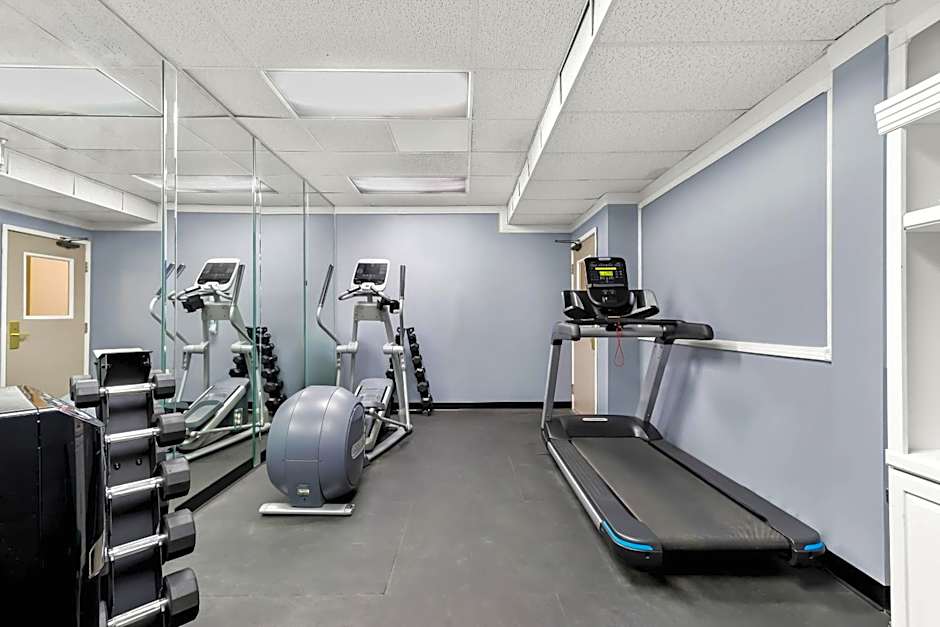 Clarion Suites Anchorage Downtown