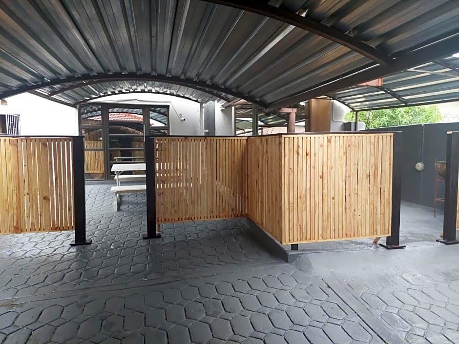 Nsuku Bed and Breakfast