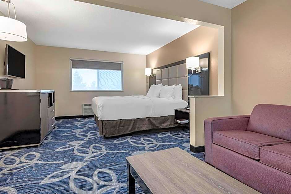 Comfort Inn & Suites Liverpool-Clay