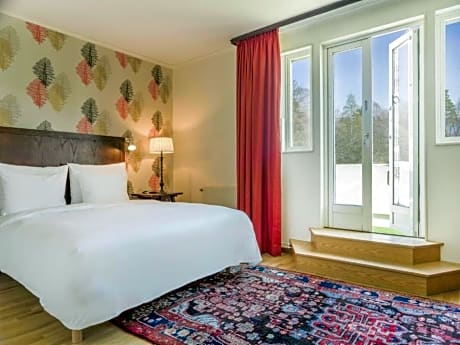 Twin Room with Balcony