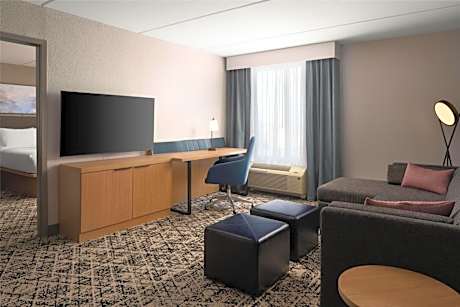 Deluxe King Suite with Accessible Tub - Mobility and Hearing Access
