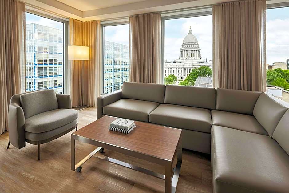 AC Hotel Madison Downtown
