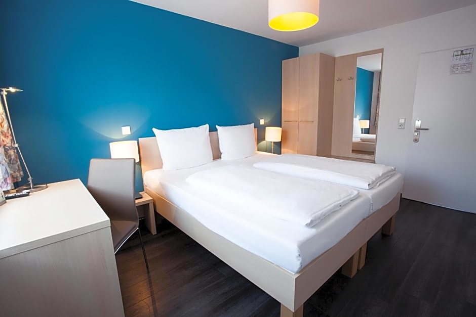 Photo 1 of 3 of Standard Double Room