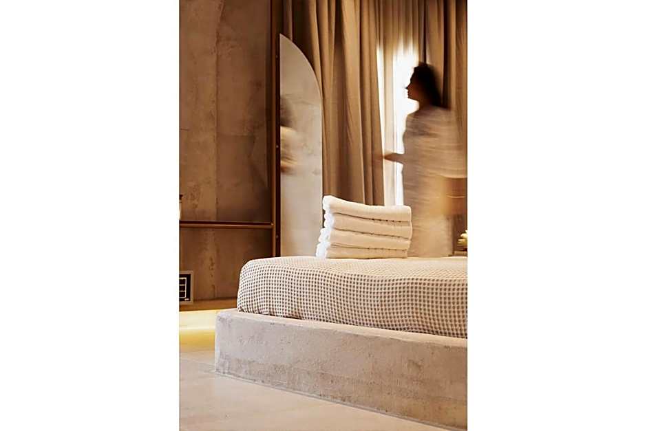 Medusa Luxury Suites