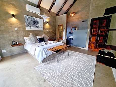 Classic Holiday Home - 8 Sleeper