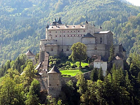 Der Burgblick-Adults Only 24 H Self Check In