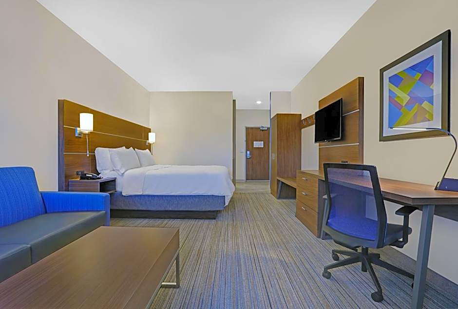 Holiday Inn Express & Suites - Lenexa - Overland Park Area By IHG