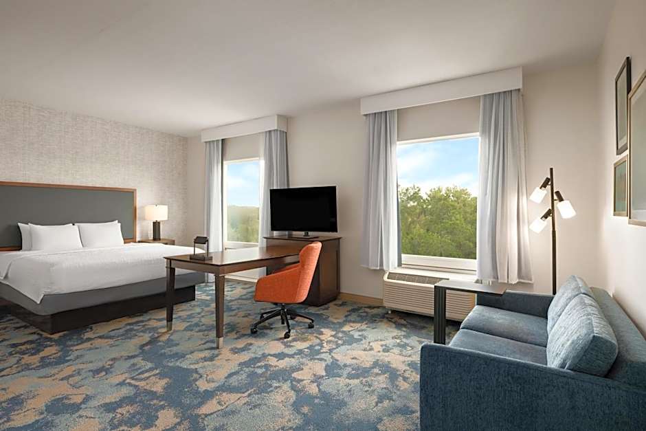 Hampton Inn & Suites DeLand