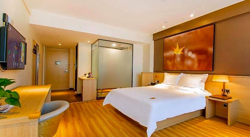 IU Hotel Baoding Yuhua East Road Passenger Center