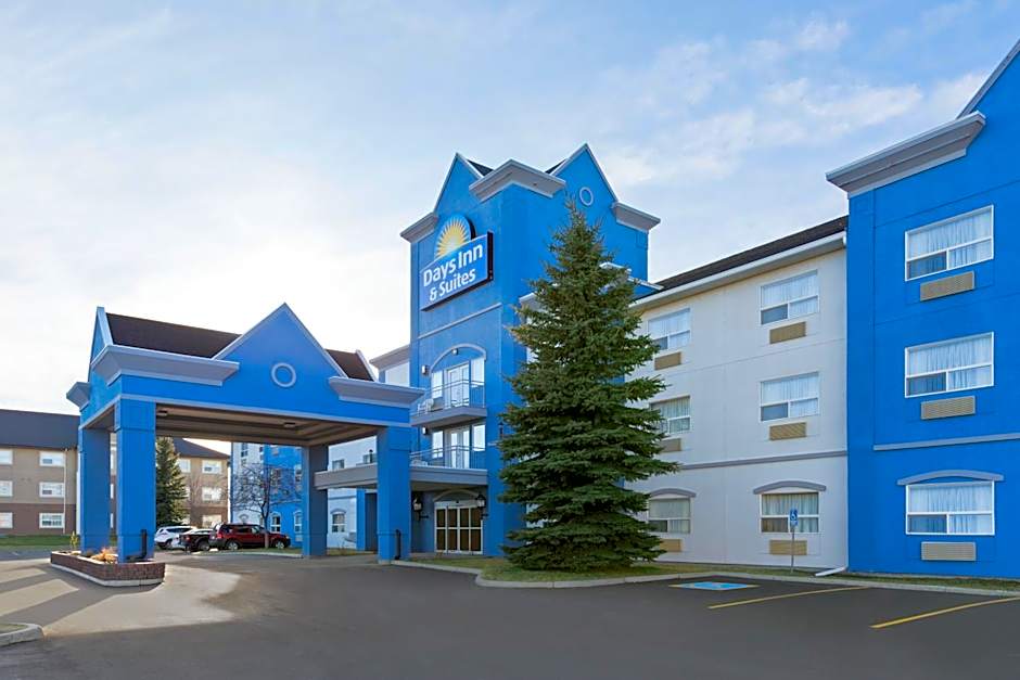 Days Inn & Suites by Wyndham Brooks