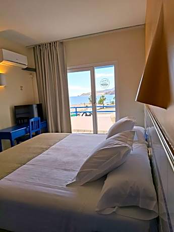 Double or Twin Room with Side Sea View