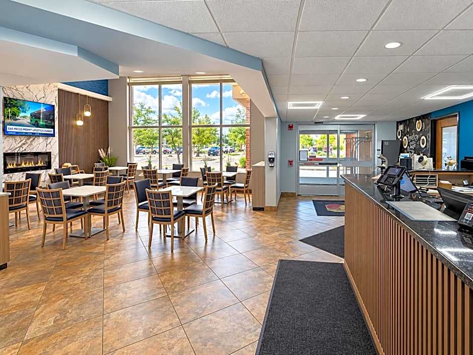 Super 8 by Wyndham Madison South