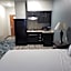 Days Inn & Suites by Wyndham Cleburne TX