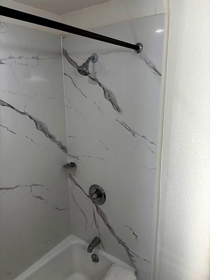 The Monterey Fireplace Inn