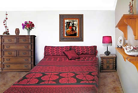 SPANISH ROOM FOR 3