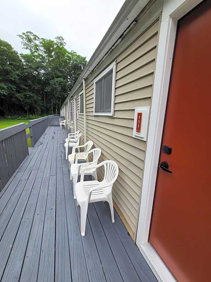 Olde Tavern Motel and Inn - Cape Cod