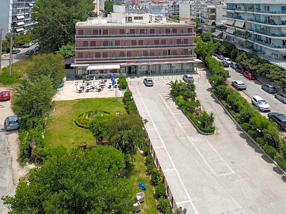 Delfini Hotel