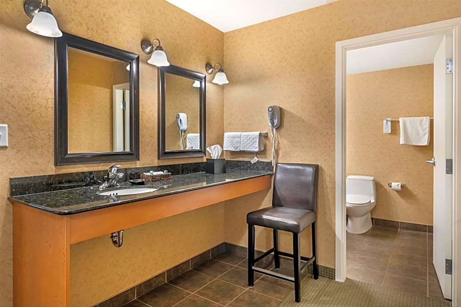 Best Western Sicamous Inn