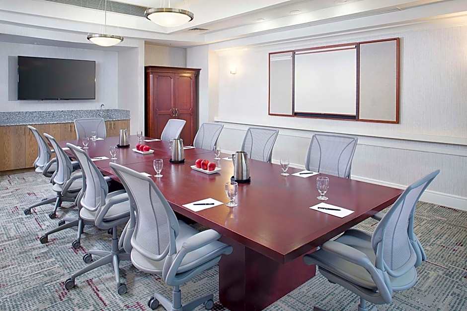 Hilton Atlanta Perimeter Suites