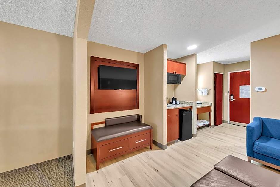 Comfort Suites Lakewood - Denver