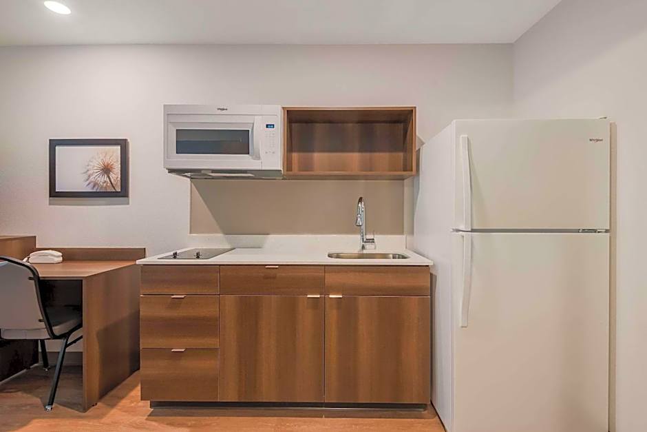 WoodSpring Suites Bellflower - Los Angeles