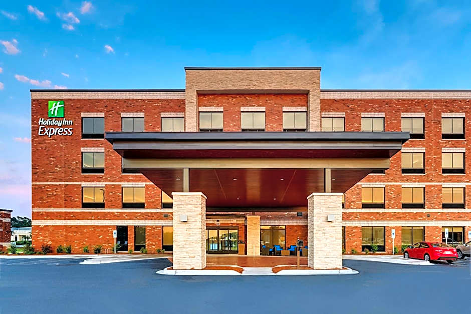 Holiday Inn Express Wilmington - Porters Neck By IHG