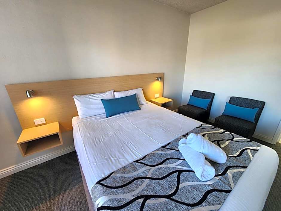 Country Gardens Motel