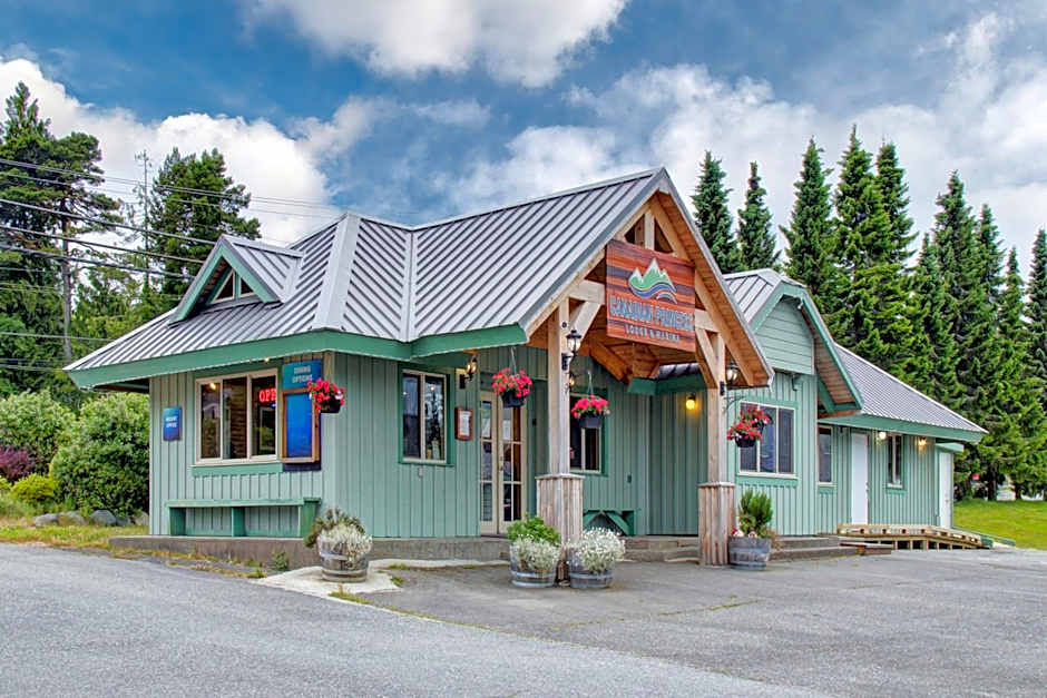 Canadian Princess Lodge & Marina