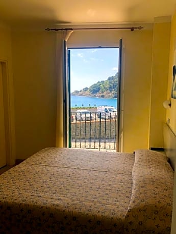 Deluxe Double Balcony Sea View