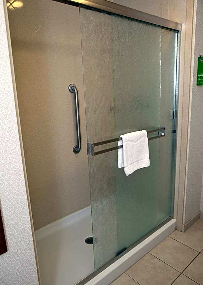 Hampton Inn By Hilton & Suites Pittsburg