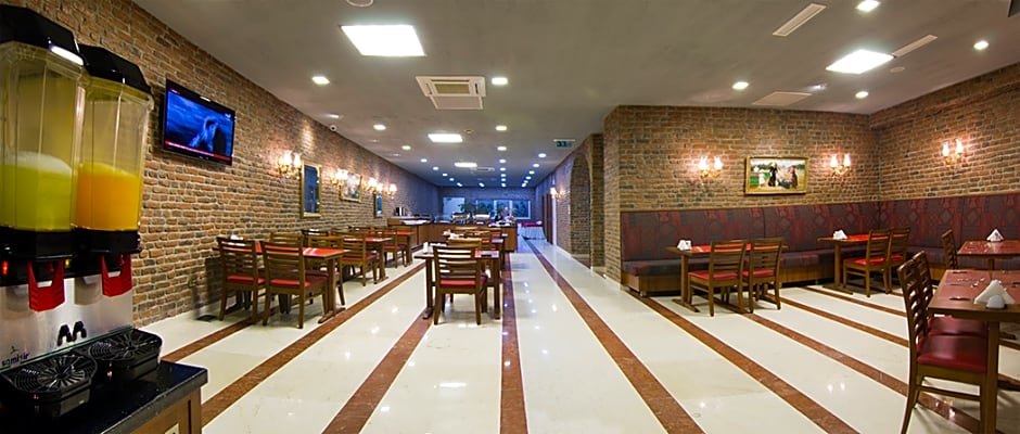 Aprilis Hotel