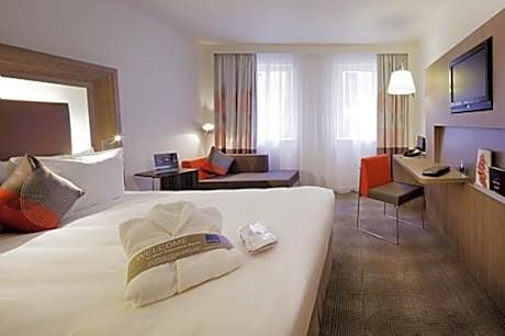 Executive Queen Room