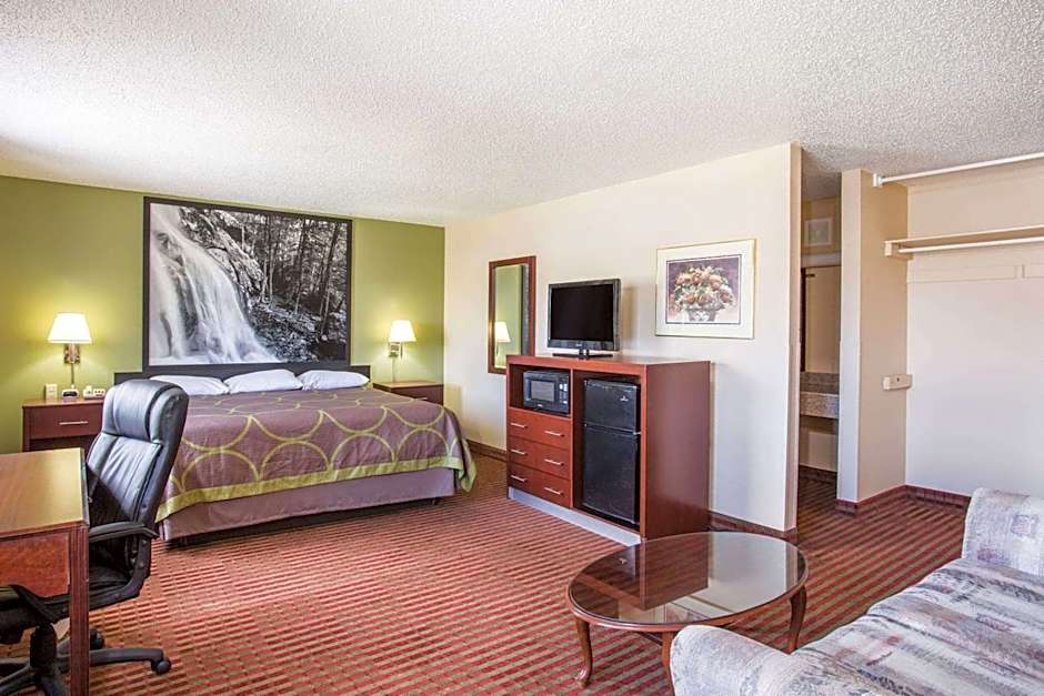 Super 8 by Wyndham Harrisonburg