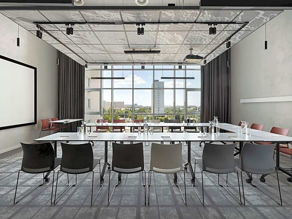 ibis Kyiv Beresteiska