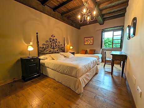 Triple Room with Mountain View