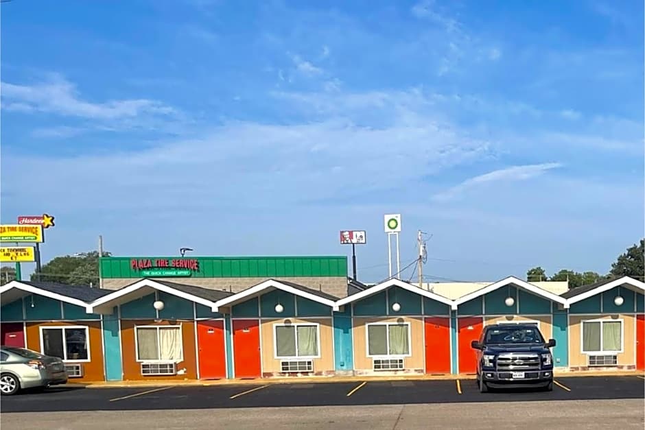 Gray Plaza Motel Benton Rend Lake I-57