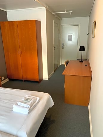 Budget Twin Room