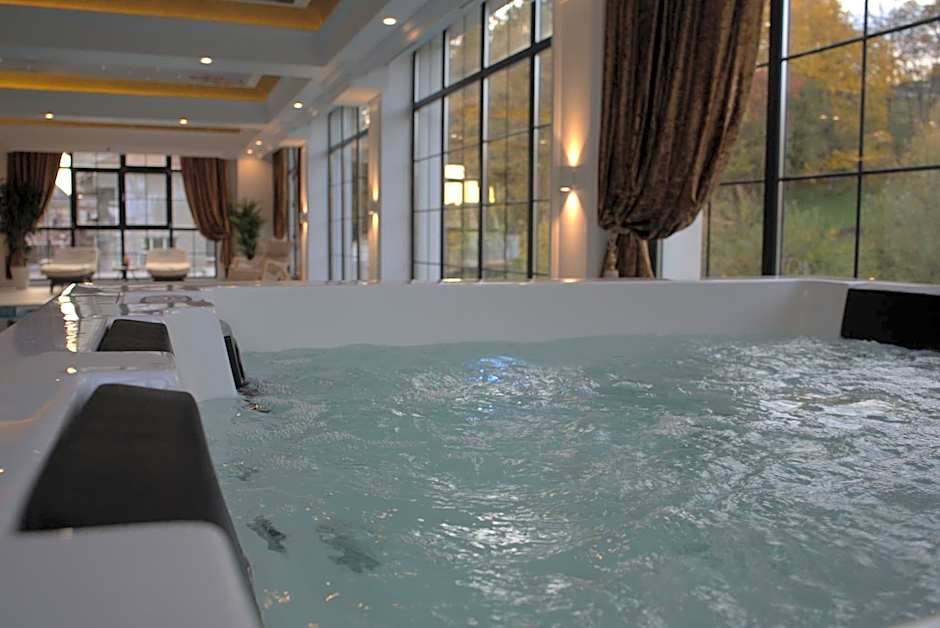 Hotel NOBLESSE Boutique&Spa