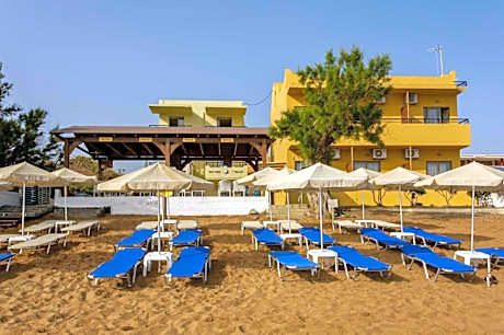 Vetoulas Suites n Studios in Stalos beach