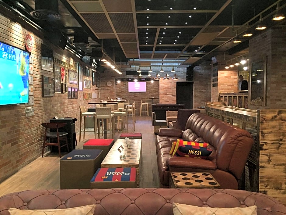 Alqasr Metropole Hotel